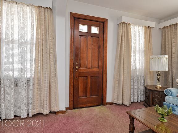 3rd image of 7-36 Central Ave