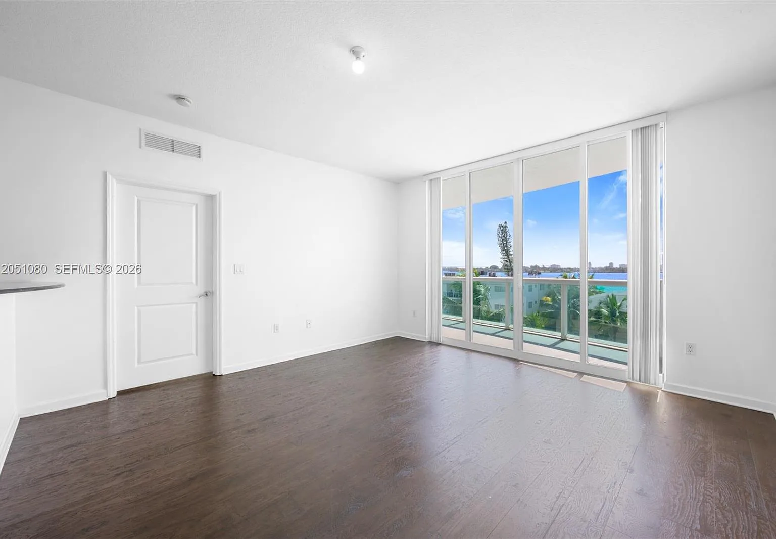 360 Condo B — Photo 4