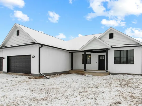409 East 1st STREET, Waldo, WI 53093