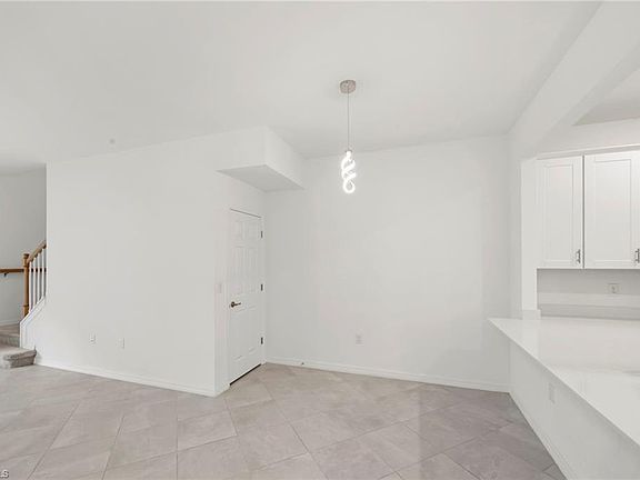 4th image of 2827 Blossom Way