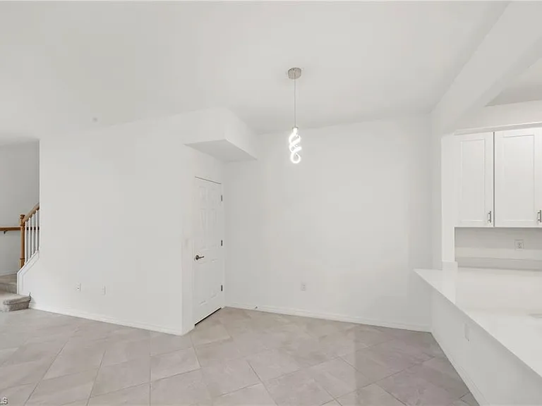 2827 Blossom Way — Photo 4