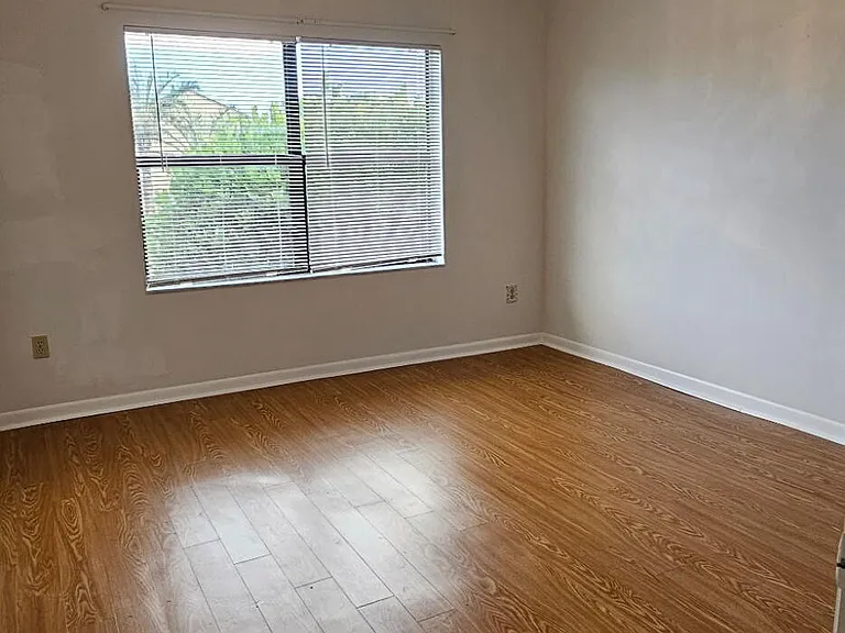 7879 Willow Spring Dr #923 — Photo 16