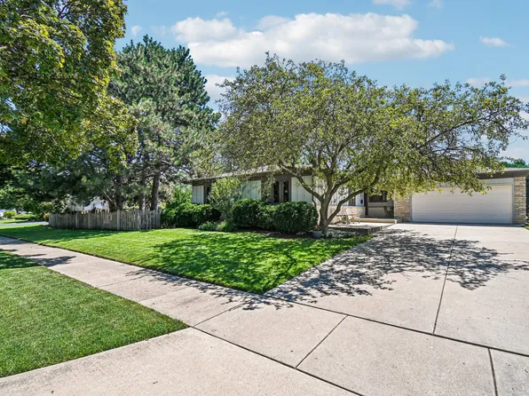 815 S Salem Ave, Arlington Heights, IL 60005