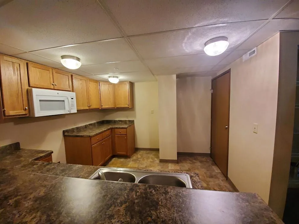 Madison Street Apartments — Photo 3