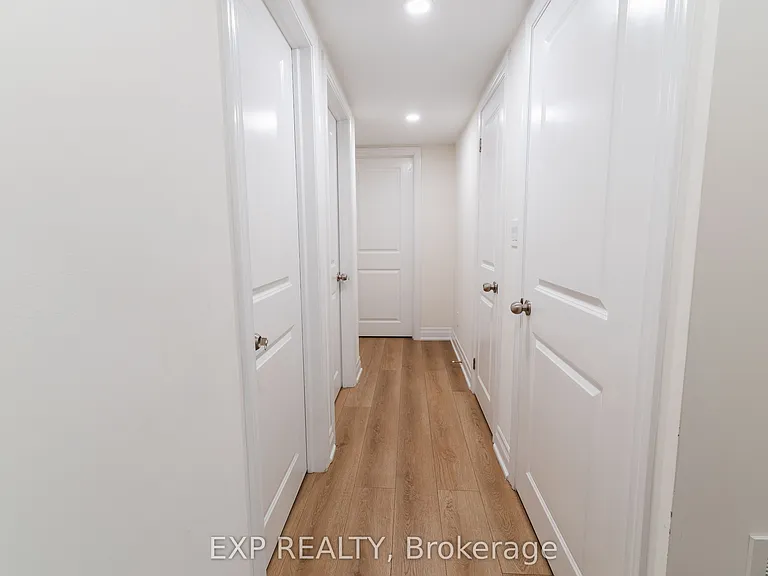 34 Rodda Blvd — Photo 8