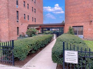 100 Colfax Ave APT 4J, Staten Island, NY 10306