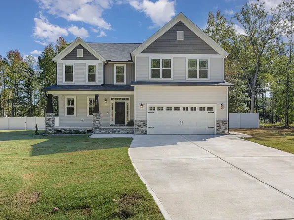 340 Dundalk Dr, Zebulon, NC 27597