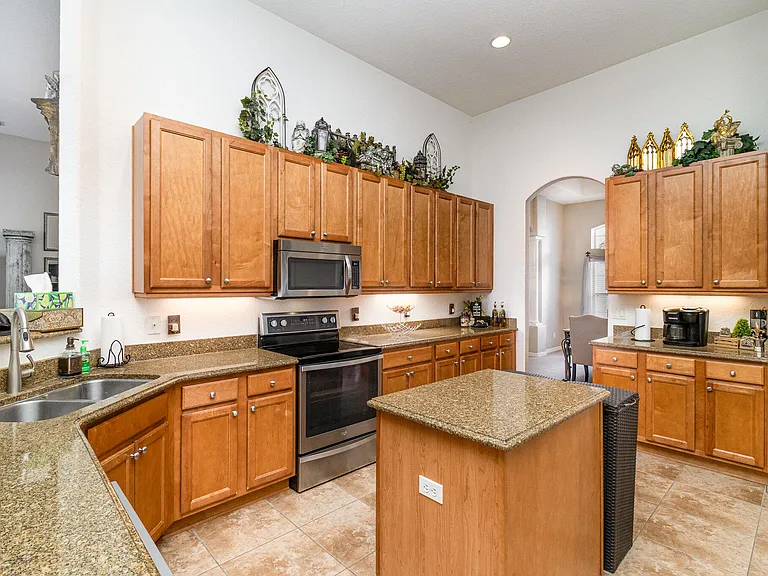 4859 Chastain Dr — Photo 9