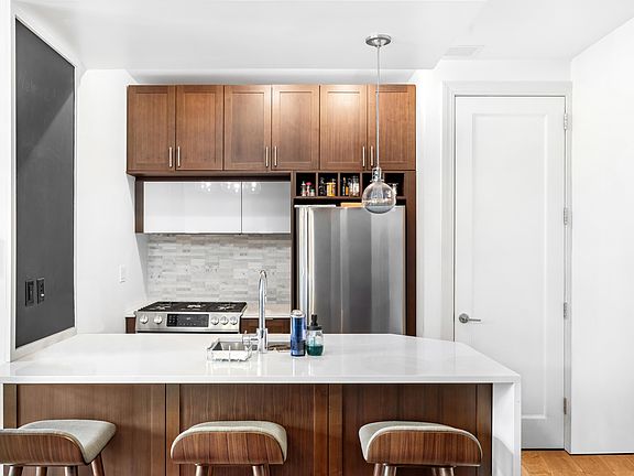3rd image of 42 Maspeth Ave APT 3A