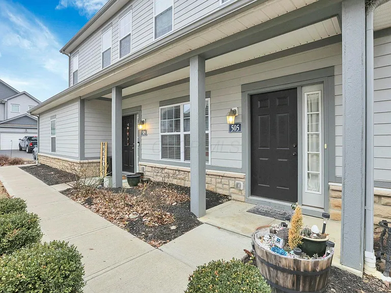 505 Wintergreen Way — Photo 4