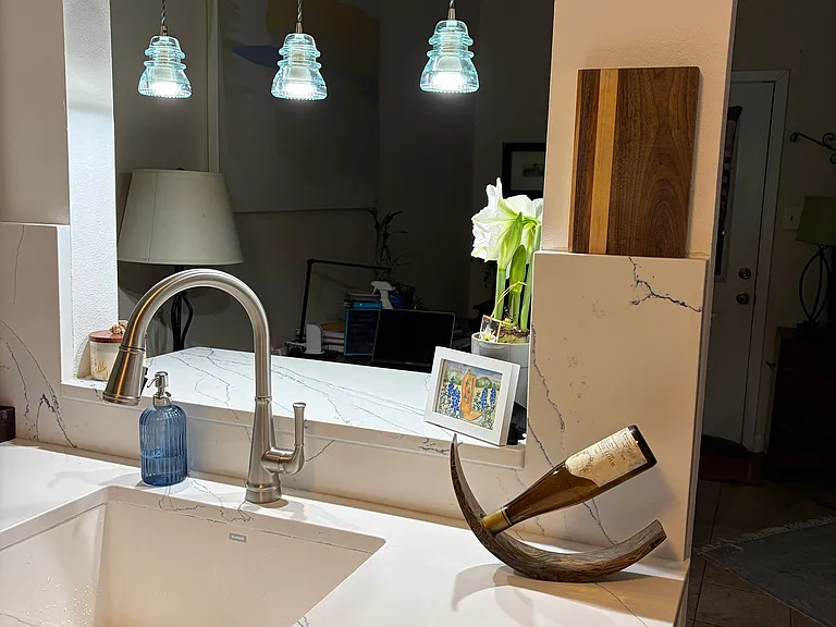 Marina Cir — Photo 16