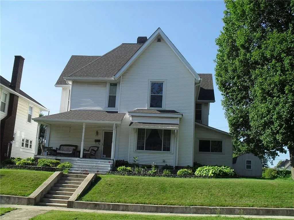 514 E Main St photo 1