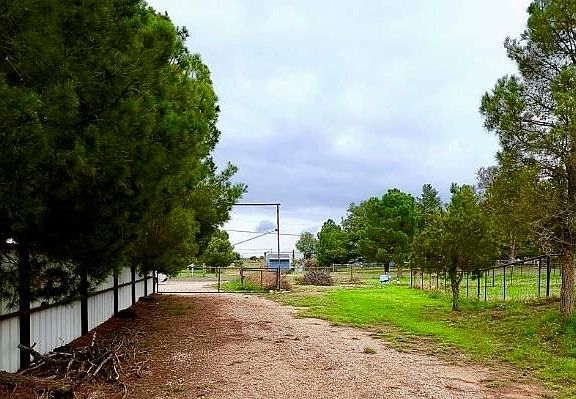 4th image of 1215 E County Road 145