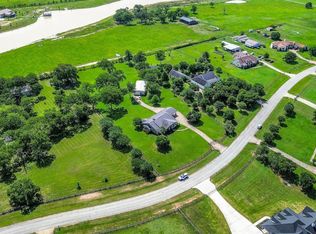 27644 Spring Hill Rd, Hempstead, TX 77445