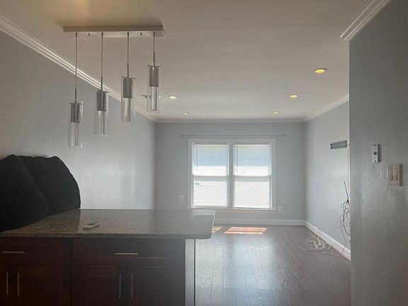 4th image of 240 Kelly Blvd