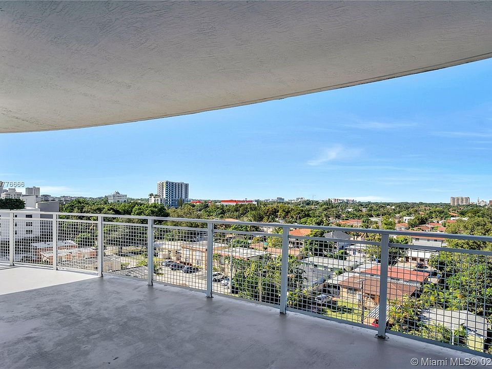 1st image of 2600 SW 27th Ave APT 701