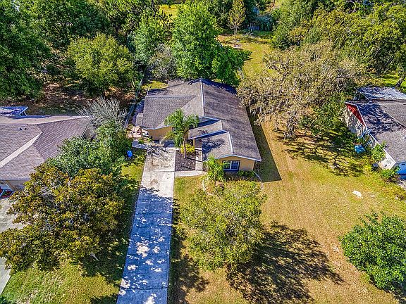 3rd image of 10406 SW 81st Terrace Rd