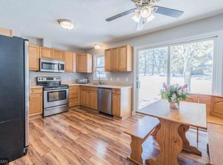 15405 Dresden Trl, Apple Valley, MN 55124