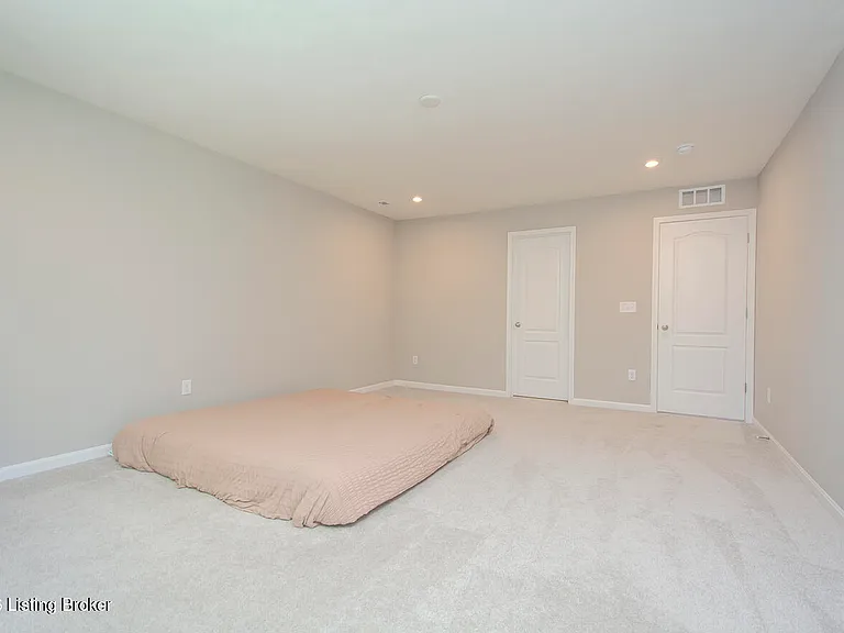 17801 Bridle Run Dr — Photo 33
