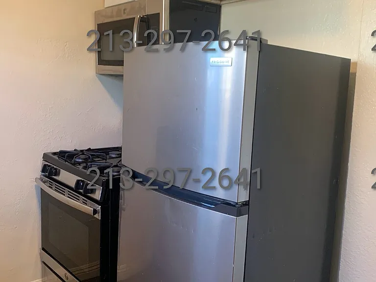 3977 S Harvard Blvd — Photo 3