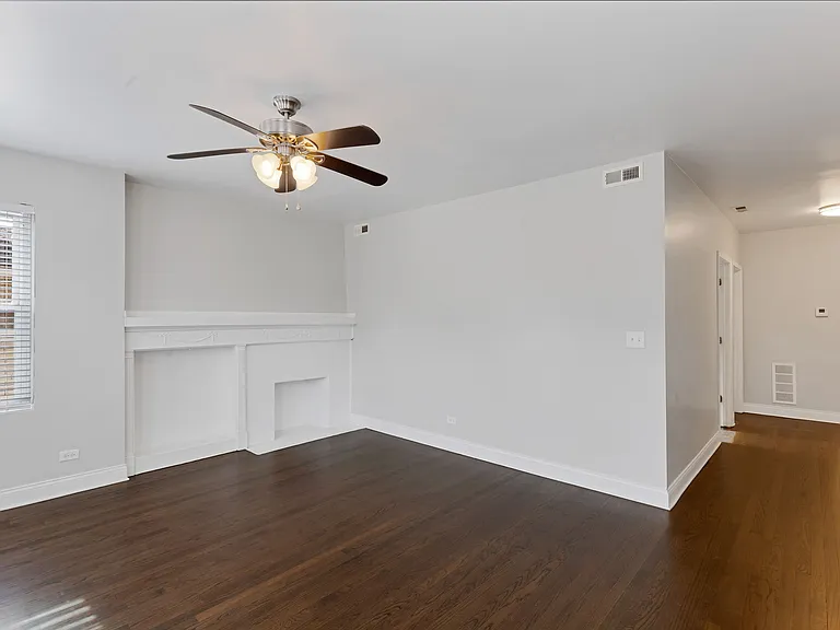 8248 S Maryland Ave #2S — Photo 5