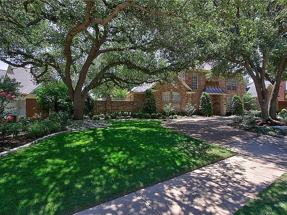 2nd image of 3408 Emily Dr