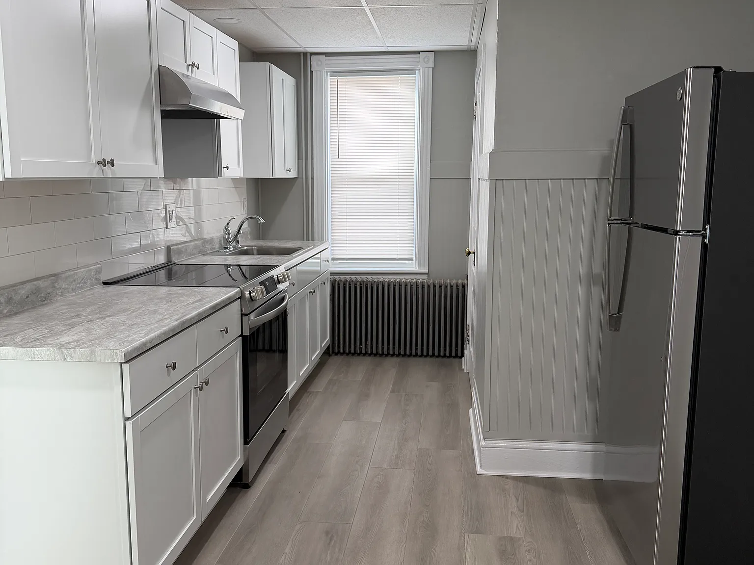 1 bed, 900 sqft, $1,295 — Photo 2
