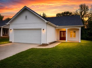 1774 Northpoint Ln, Springfield, OH 45503