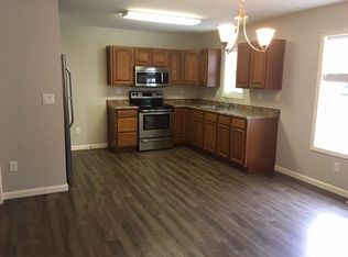 814 N Murray St, Wapakoneta, OH 45895