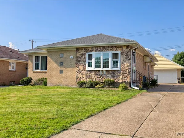 36 Saint Marys Dr, Lackawanna, NY 14218