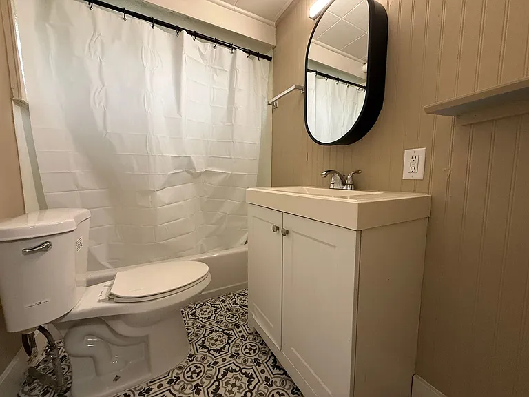839 Randolph Ave — Photo 6