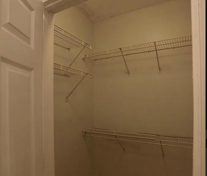 4551 Strutfield Ln — Photo 10