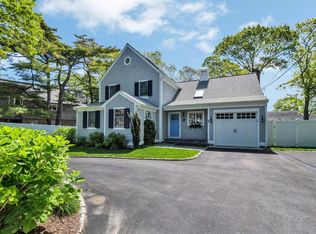 8 Shore Dr, Mashpee, MA 02649