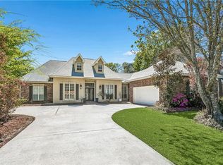 511 River Oaks Dr, Covington, LA 70433