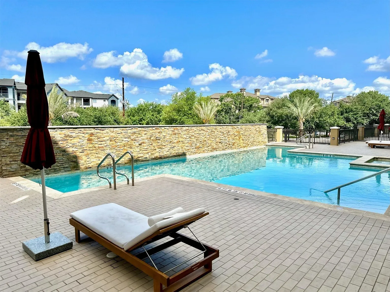1 bed, 1.0 bath, 783 sqft, $1,400 — Photo 4