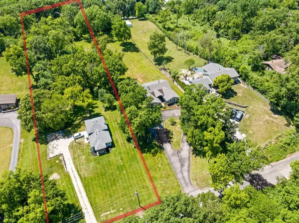11S130 Madison St, Burr Ridge, IL 60527
