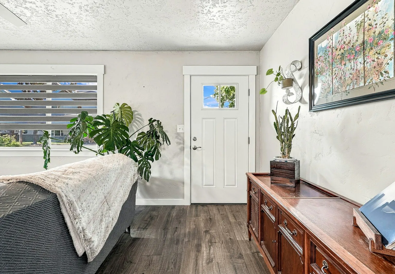 1300 West Melrose Street — Photo 3
