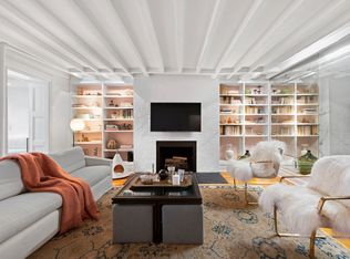 119 E 10th St, New York, NY 10003