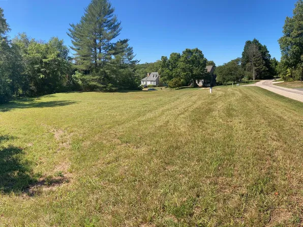 601 Bridlespur Ln, Earlysville, VA 22936