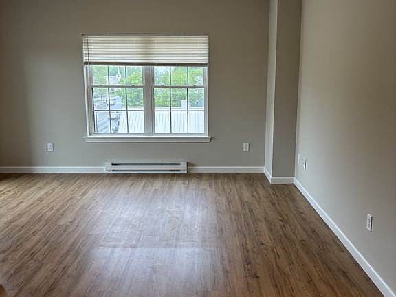 5th image of 80 Main St #310