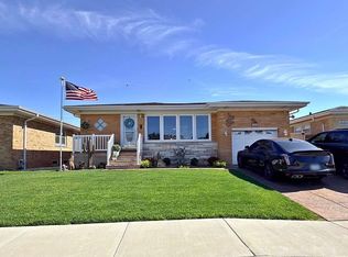8537 W Winona St, Chicago, IL 60656