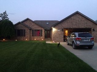 48550 Ranch Dr E, Chesterfield, MI 48051