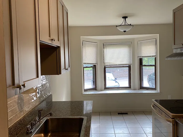 3015 Debra Ct — Photo 3