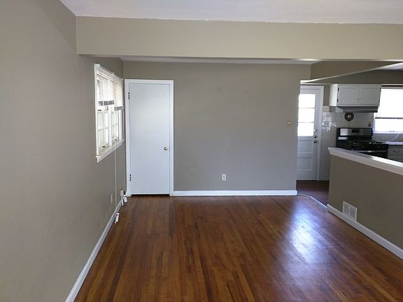 2nd image of 205 Saint Madeleine Ln