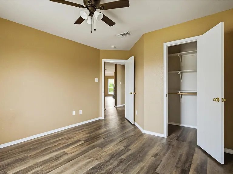 100 Pinnacle Cir — Photo 5