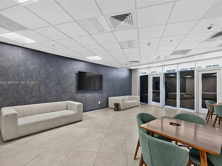 1750 N Bayshore Dr #1609 — Photo 23