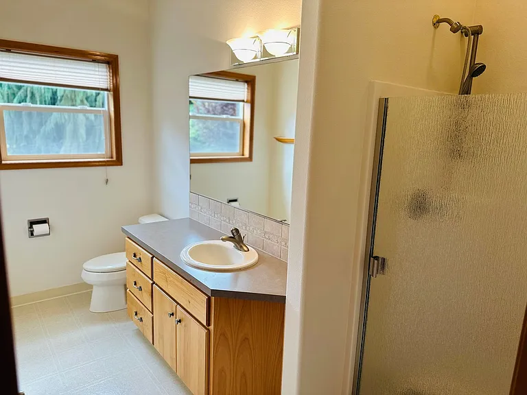 1875 N 15th Ct — Photo 37