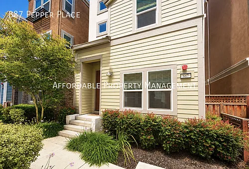 887 Pepper Pl Photo 1