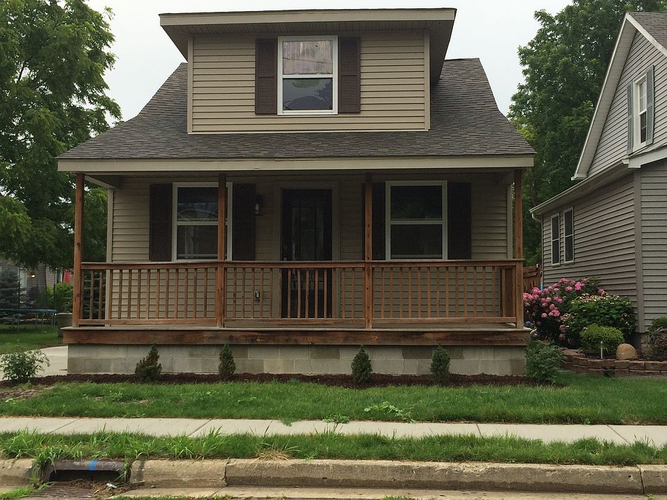 Plenty of curb appeal!