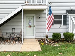 109 Huckleberry Ct #109, Three Bridges, NJ 08887